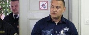 Ropal pijan in »zadet«