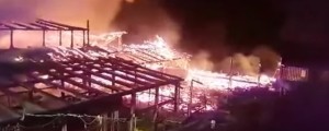 V velikem požaru do tal zgorela mariborska Ribičija