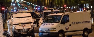 FOTO in VIDEO: Napadalec policiji znan, odgovornost prevzela IS