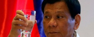 Duterte grozi teroristom: 'pojedel bom njihova jetra'