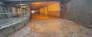 Zalivalo je kleti, sprožili so se številni plazovi