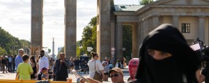 Nemci nad burke: Zakrivanje obraza nasprotuje nevtralnosti