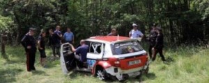 VIDEO: Tragedija na reliju: voznik do smrti povozil 6-letnika v občinstvu