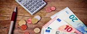 Ugotavljajo: Zaposleni plačujete zelo visoke prispevke za socialno varnost