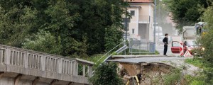 Inženir Pipenbaher meni, da se bo treba izogibati gradnji stebrov v koritih hudourniški rek