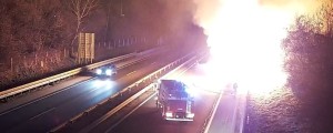 Požar na štajerski avtocesti pogoltnil sedem avtomobilov, prvo zagorelo električno vozilo