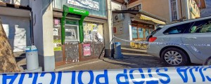 Foto: V Šempasu so se zlikovci lotili bankomata