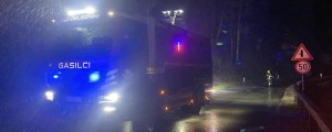 Foto: Prehod vremenske fronte so spremljali nalivi, sneg, toča, veliko število razelektritev, močni sunki vetra