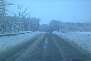 Sneg otežuje promet