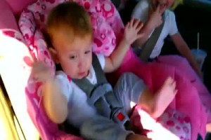 VIDEO: Tudi vi težko zbudite malčka?