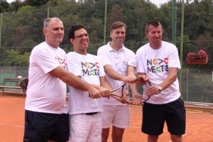 VIDEO&#38;FOTO: Dobrodelni županov teniški turnir v Novem mestu 