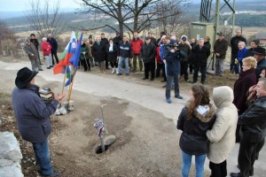 FOTO: Slovesno odprli dodatni višinski vodovod Doblička Gora