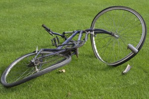 Hudo poškovan kolesar v Novem mestu