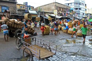 V Indiji trgovec zaradi 20 centov dolga ubil par