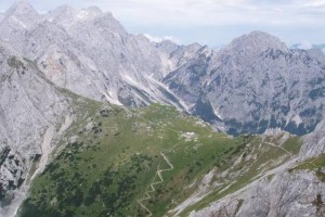 Zaradi smrti v Kamniških Alpah pridržali 27-letnika