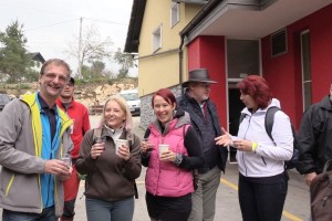 VIDEO: Dobrodelni pohod na Trško goro