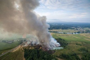 AVDIO&FOTO: Leben napovedal ukrepe za sanacijo požarišča v Zalogu