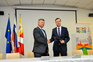 Podpisali sporazum o 2.fazi rekonstrukcije ceste skozi Šmihel