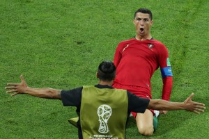 STROJ ZA GOLE: CR7 zdaj drugi na večni lestvici strelcev, pred njim pa le še... Ne, ne boste verjeli