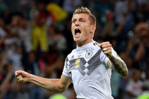 STAVNI POLOM STOLETJA! Čakal je gol izven kazenskega za NOR DOBITEK, zgodilo pa se je TOLE! (foto)