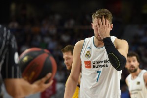 BRUTALEN POSNETEK! Luka Dončić na treningu Dallasa ŠOKIRAL: Takole so se 'lomili' gležnji (video)