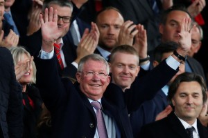 KURJA POLT... Kakšen sprejem! Poglejte trenutek, ko se je Sir Alex vrnil domov (video)