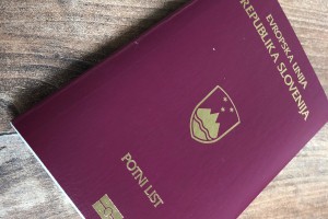 Slovenski potni list je star 30 let