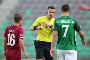 Eden najboljših SLOVENSKIH SODNIKOV na zabavi s prostitutkami in drogami?! Tu so vse podrobnosti!