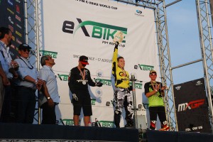 Anže Svetek zmagal na dirki z e-kolesi