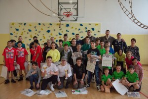AVDIO&FOTO: Košarkarji Krke podprli in obdarili učence s posebnimi potrebami