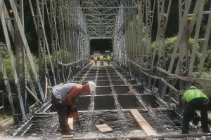 Konec julija betoniranje mostu čez Krko
