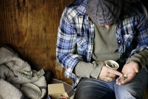 Kruta realnost na ulici: brezdomec danes, podjetnik z dolgovi jutri