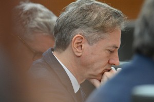 Golob odgovarja Janši, "naj še naprej sanja svoje sanje"