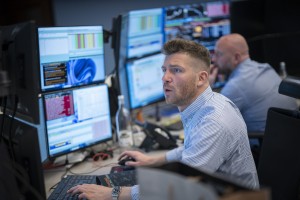 Trump z napadi na šefa ameriške centralne banke sesuva evropske borze