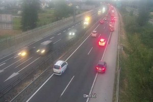 Smrt motorista na razcepu Kozarje, avtocesta več ur zaprta