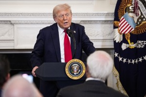 Trump Putinu dal 50 dni časa, ruski borzni indeks je poskočil