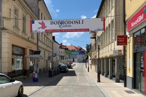 Novomeški trgovki prekipelo: Meni grozijo, varnostniki pa se skrivajo