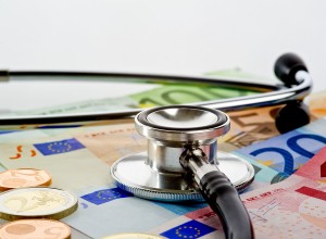 V koaliciji razkol zaradi zakona za ukinitev dopolnilnega zavarovanja: SD in SMC dopolnil LMŠ ne bosta podprli