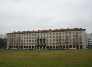 Vodilni na novogoriški občini priporočajo samozaščitno ravnanje tudi v primeru javnih prireditev