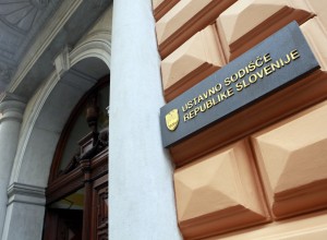 Ustavno sodišče: Volilni okraji po 26 letih niso več ustrezni