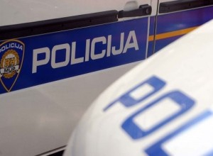 Huda nesreča avtomobila s slovenskimi registracijami na Hrvaškem: štiri osebe umrle