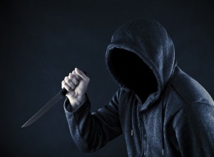 Policisti posredovali zaradi nasilja v družini in odkrili, da je nasilnež tudi ropal prodajalne v Kamniku