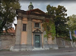 Sodišče: Cerkev v Križankah je treba vrniti križniškemu redu