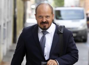 Kacin jih je karal, a minister Poklukar je navdušen nad Kočevci