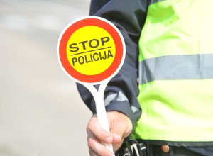 V akciji poostrenega nadzora hitrosti na cestah več kot 3000 kršitev