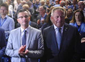 Počivalšek okrivil Šarca: Neustrezen način vodenja koalicije je pripeljal do njenega razpada