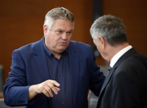 Poslanec DeSUS Hršak ne bi šel na volitve in pravi, da "koalicije brez DeSUS ni"