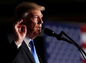 Trump v Davosu: Nikoli ne bomo dovolili, da bi radikalni socialisti uničili naše gospodarstvo