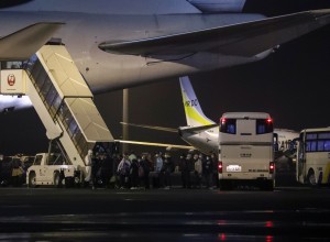Tudi druga dva slovenska potnika z ladje Diamond Princess že doma v samoizolaciji, Hrvat pa v karanteni na zagrebški kliniki