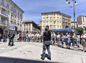 Narodni dom v Trstu vrnjen Slovencem (FOTO)